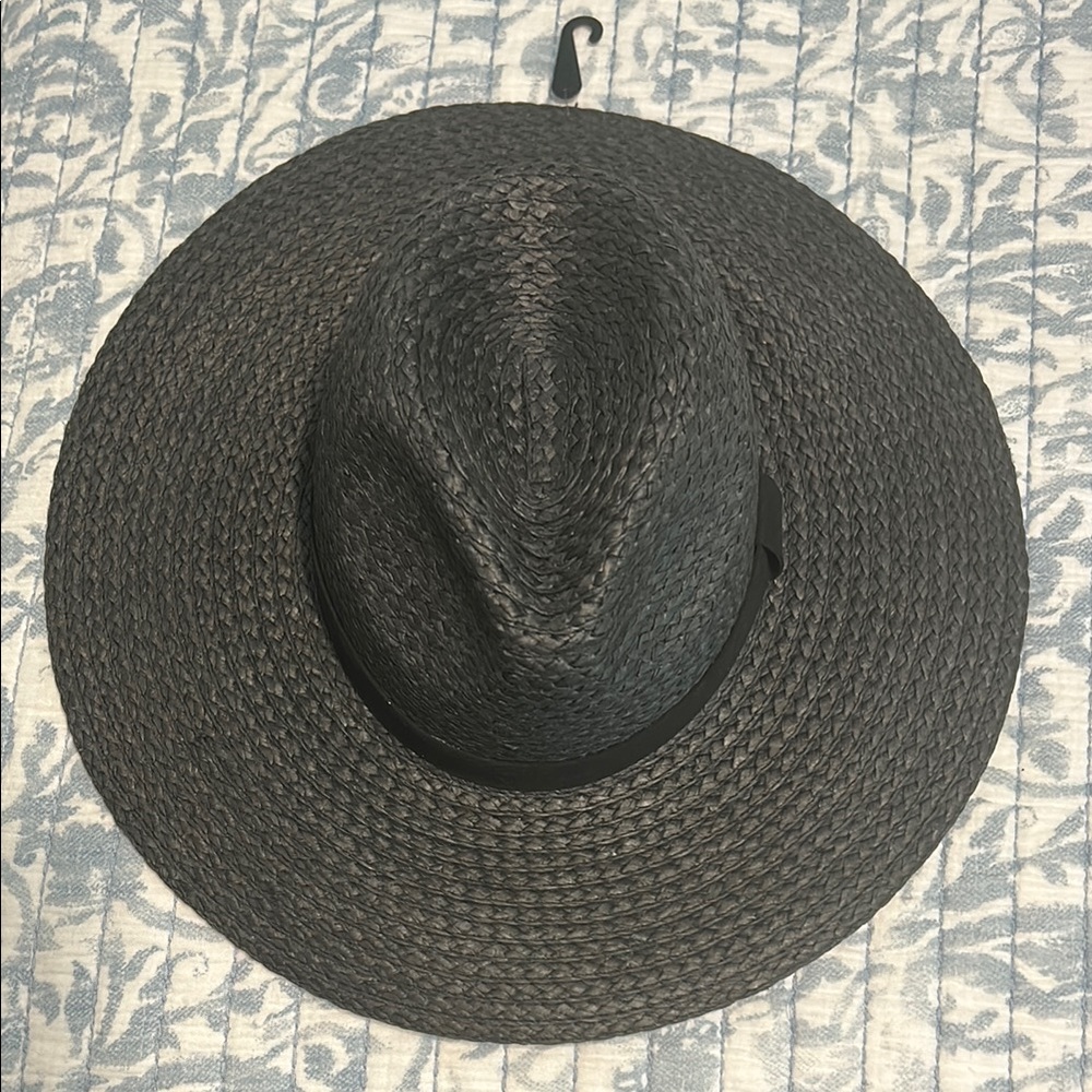 Women’s Black Woven Hat